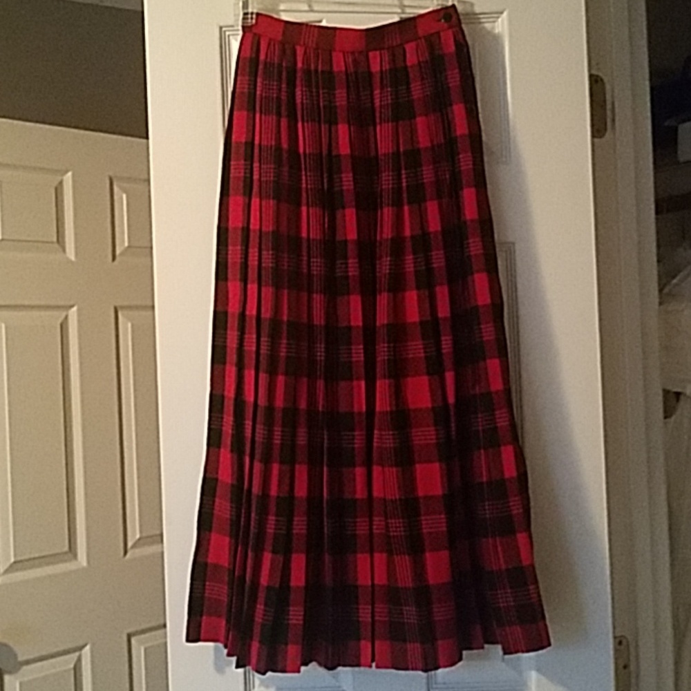 Tartan skirt
